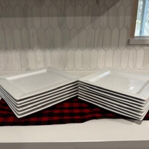 Elegant White dinner plates set square.